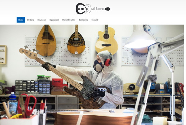 Home page del sito Cam's Guitars, sviluppato da b:k Officina editoriale
